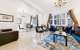 2Bd Flat Opp Harrods - Sleeps 5